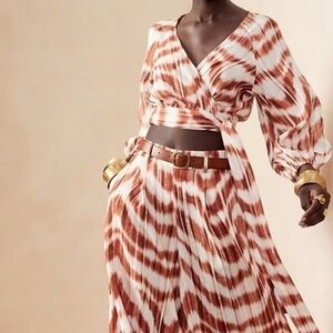 Banana Republic Top And Wide Leg Bottom Pants